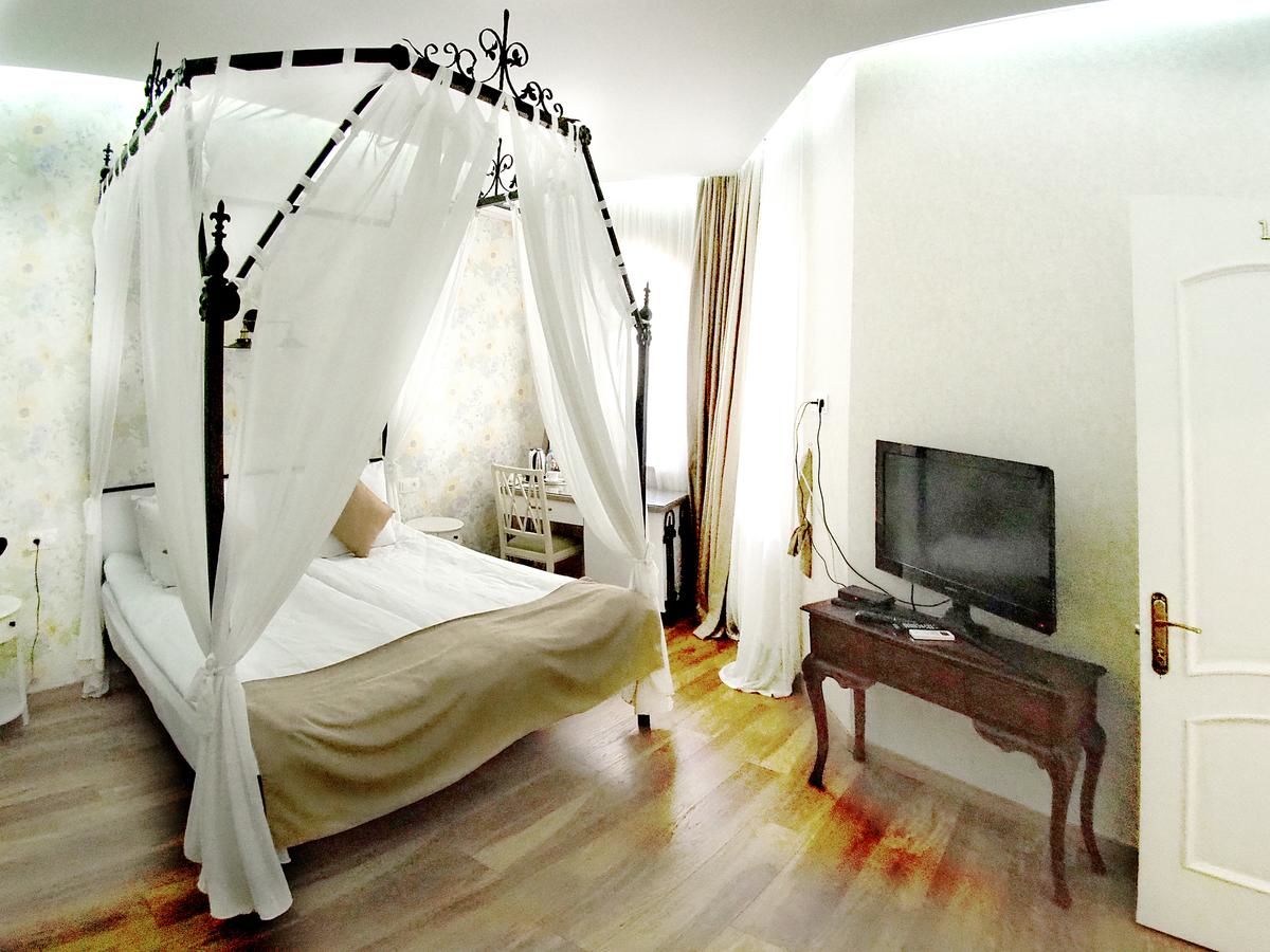 Отель Hotel Nata Тбилиси-24