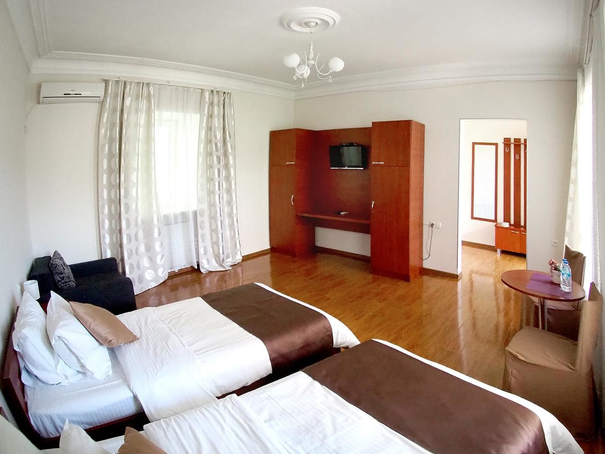 Отель Hotel Nata Тбилиси-47