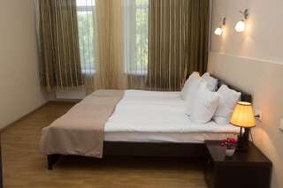 Отель Hotel Nata Тбилиси Семейный номер-1