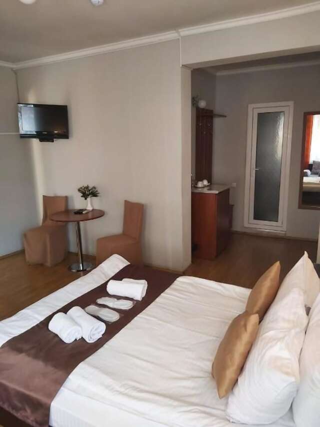 Отель Hotel Nata Тбилиси-62